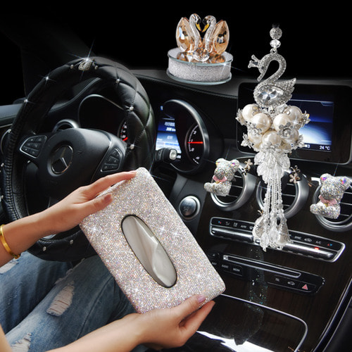 자동차 티슈 상자 자동차 티슈 상자 창조적 인 다이아몬드가 박힌 자동차 아름답고 귀여운 백조 장식품 및 장식 용품
