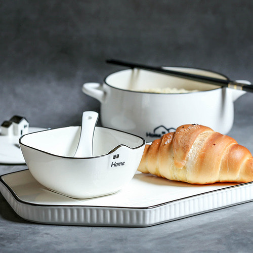 WUXIN 먹는 그릇 세라믹 식기 만화 가정용 접시 접시 그룹 인스턴트 국수 창조적 인 아침 컵 간단한 수프 그릇