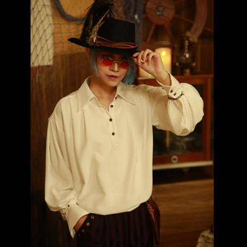 Mr. Yi ’s steam 컨티넨탈 Retro pirate style unisex unisex unisex black and white chiffon loose shirt top