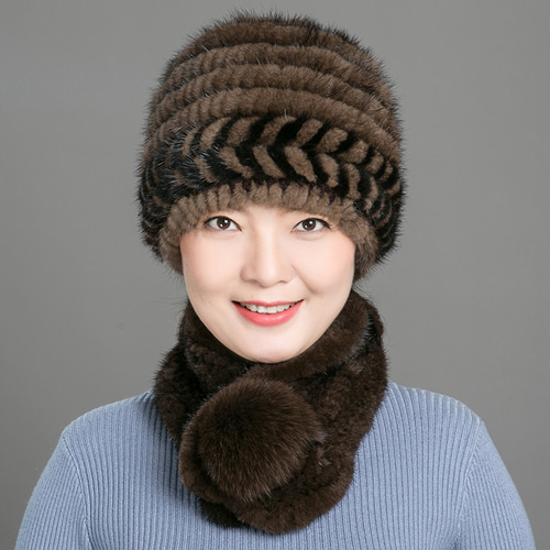 밍크 모피 모자 여성 가을 ​​겨울 두꺼운 따뜻한 귀마개 중년 노인 할머니 모자와 스카프