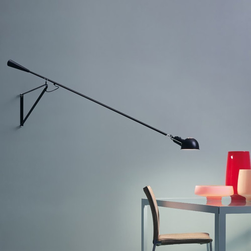 Nordic Art Light Luxury Creative Simple Wall Lamp Postmodern 롱 Arm Personality Bedroom Lamp American Retro Industrial Style