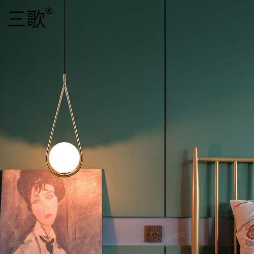 노르딕 침대 워터 드립 샹들리에 간단한 현대적인 창조적 인 레스토랑 바 테이블 침실 배경 벽 긴 챈들 램프