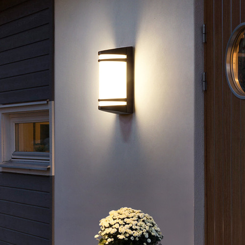 유럽 현대 간단한 크리 에이 티브 레트로 야외 벽 램프 방수 LED 안뜰 조명 야외 빌라 발코니 테라스