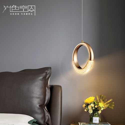 가벼운 샹들리에 공부 침대 작은 샹들리에 간단한 현대 레스토랑 바 창조적 인 성격 디자이너 테이블 램프